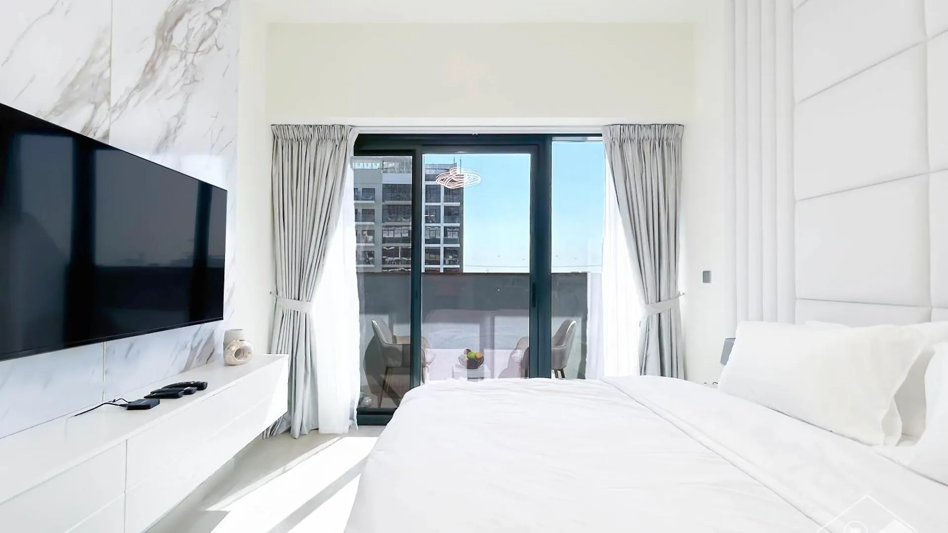 Charming Azizi Rivera Studio With Balcony Dubai 0*,