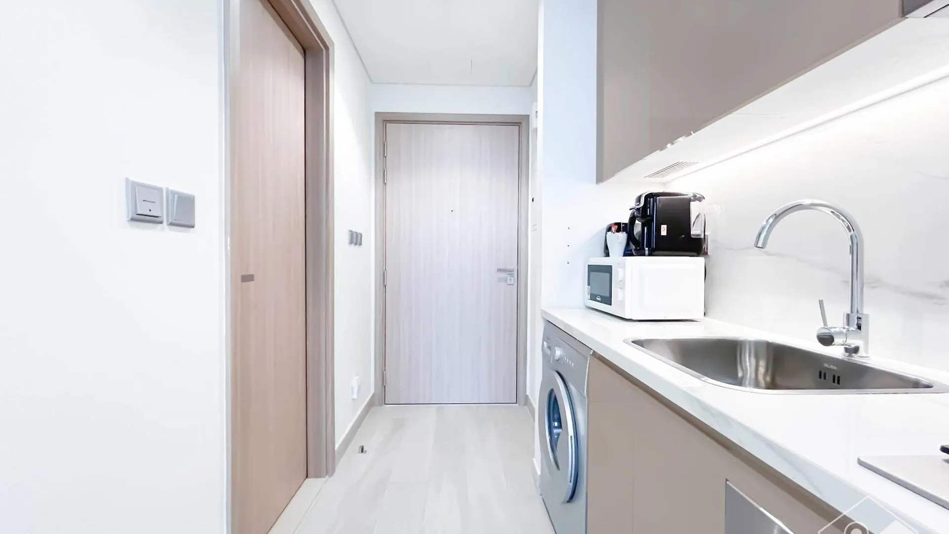 Charming Azizi Rivera Studio With Balcony Dubai 0*,